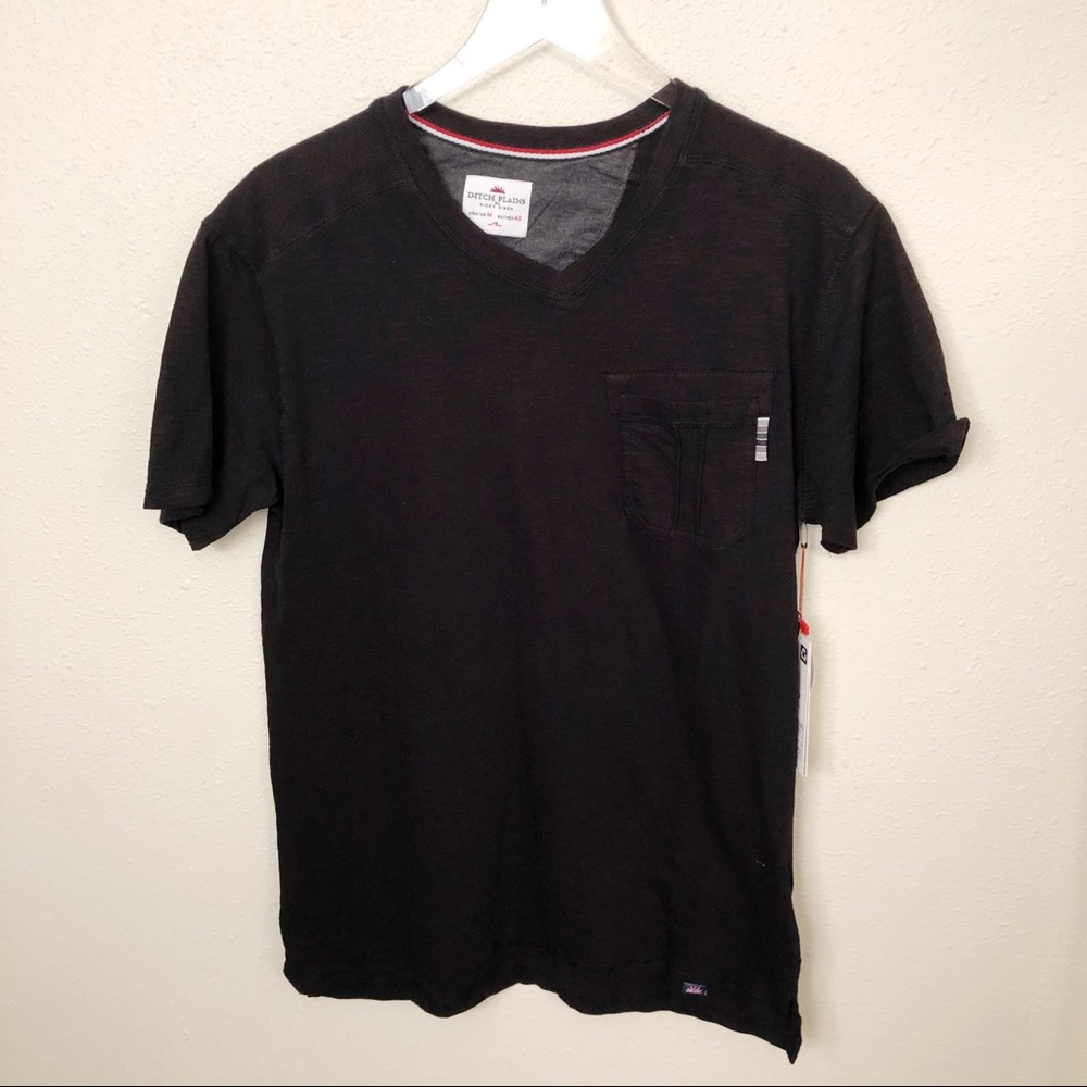 NWT Ditch Plains Black Pocket T-shirt Sz M